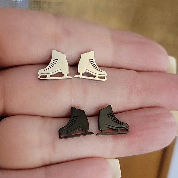 Ice Skate Stud Earrings, choice of color - Picture 1 of 6